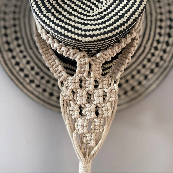 Boho Hat  Hanger Macrame Natural Handcrafted Wall Hanging One Size - Picture 9 of 13